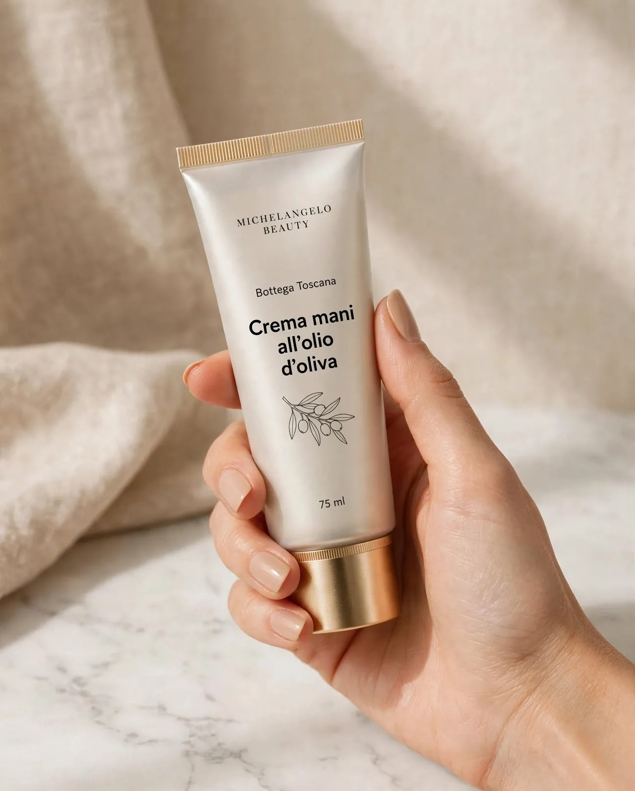 Crema mani all'olio d'oliva, dimensione reale 75 ml